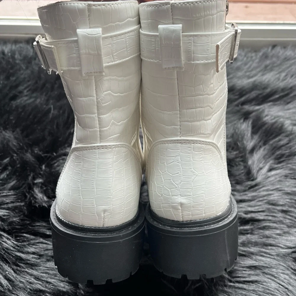 Catherine Malandrino “Runner” Combat Boots - Picture 10 of 11